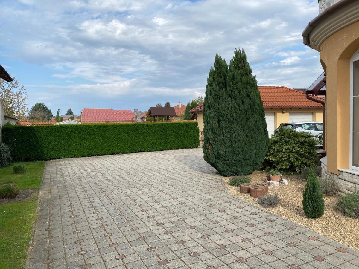 Ambrozia Guesthouse Nagykanizsa Eksteriør bilde