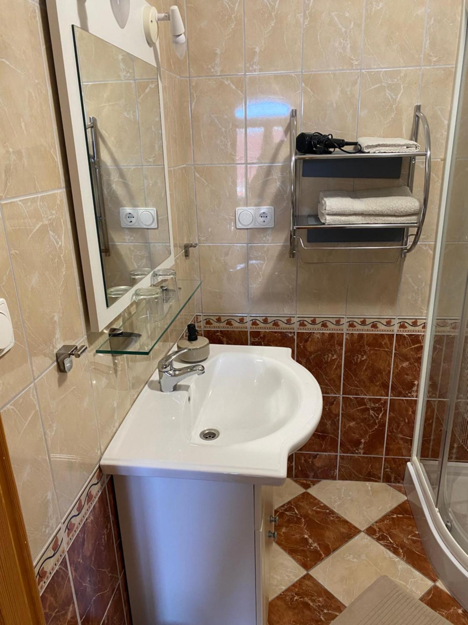 Ambrozia Guesthouse Nagykanizsa Eksteriør bilde