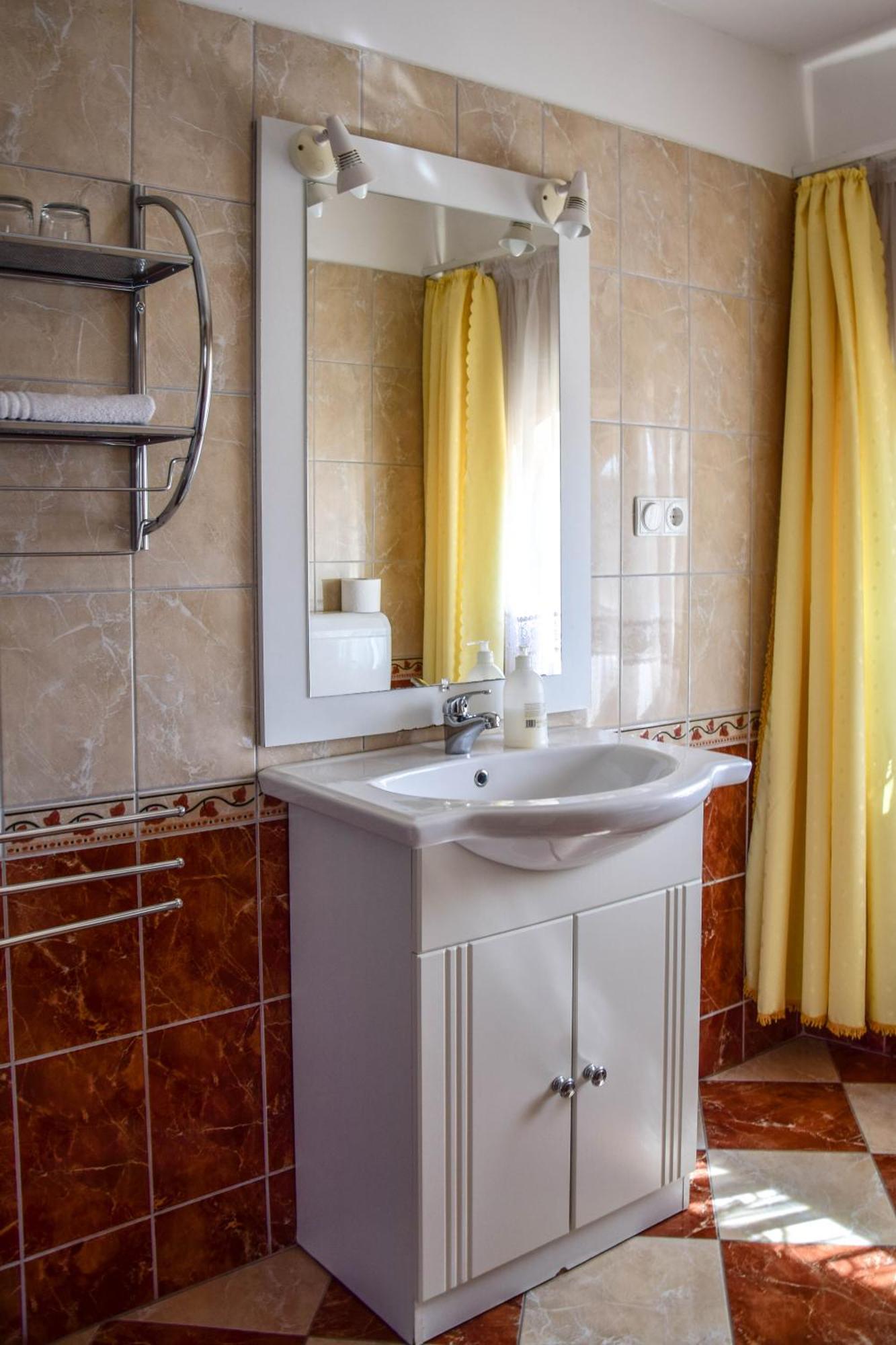 Ambrozia Guesthouse Nagykanizsa Eksteriør bilde