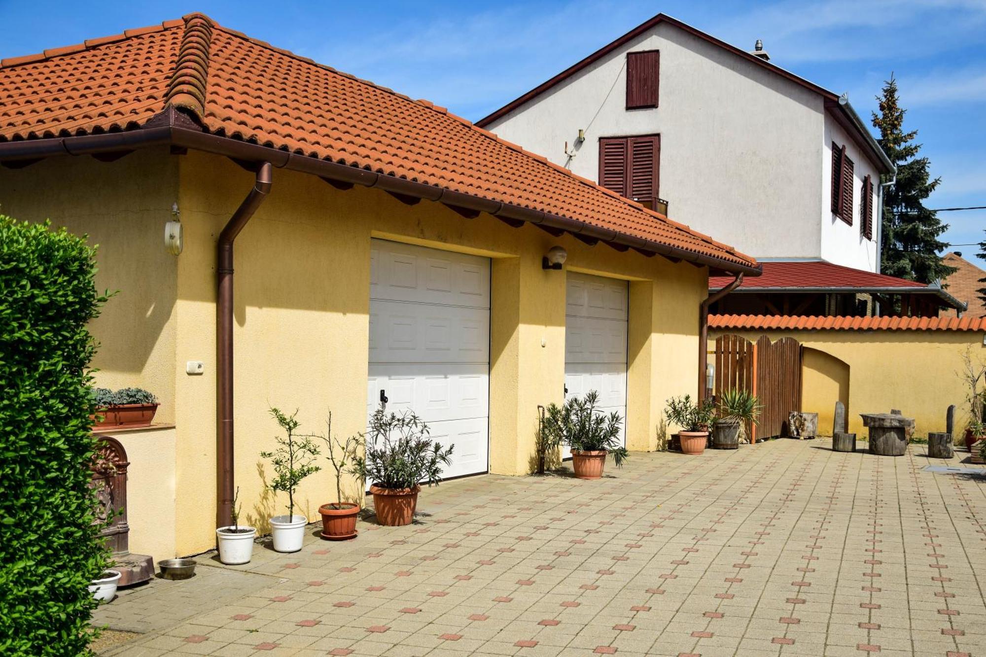 Ambrozia Guesthouse Nagykanizsa Eksteriør bilde